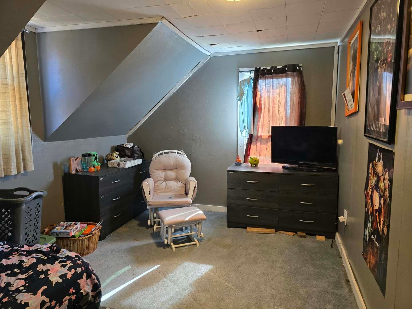 219 20 Place