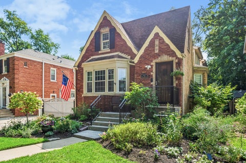 Photo of 7049 N Moselle Avenue, Chicago, IL 60646 (MLS # 12762673)