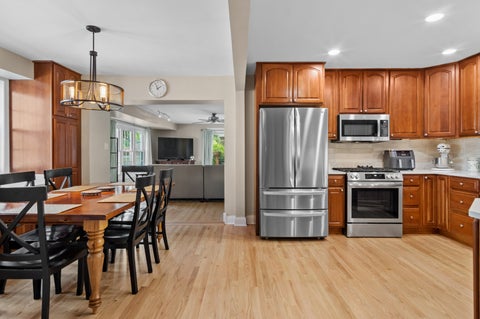 Tiny photo for 7049 N Moselle Avenue, Chicago, IL 60646 (MLS # 12762673)