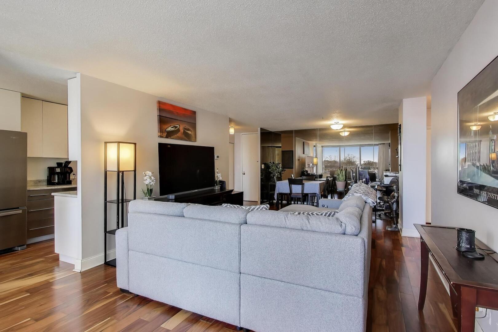 3150 N Sheridan Road 4B