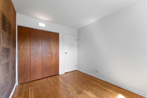 Tiny photo for 381 N 4th Avenue #B, Des Plaines, IL 60016 (MLS # 12603064)