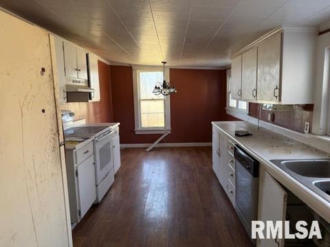 Tiny photo for 1112 McHaney Road, Harrisburg, IL 62946 (MLS # EB460768)