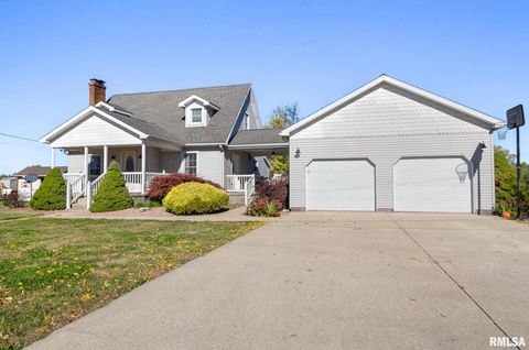 Tiny photo for 104 E LOCUST Street, Galatia, IL 62935 (MLS # QC4269192)