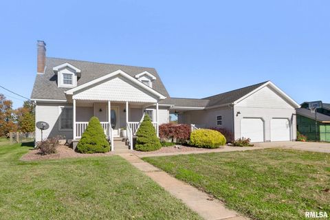 Tiny photo for 104 E LOCUST Street, Galatia, IL 62935 (MLS # QC4269192)