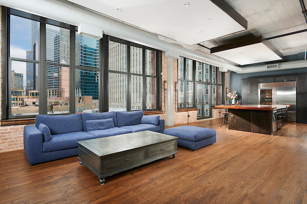 333 W HUBBARD Street 610-611