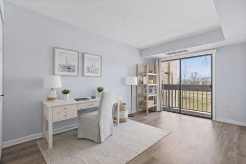 Tiny photo for 3801 Mission Hills Road #209, Northbrook, IL 60062 (MLS # 12596402)