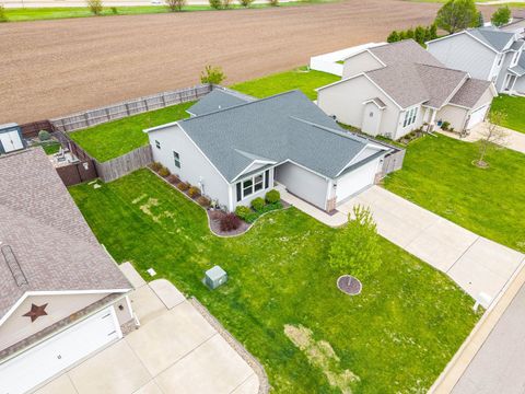 Tiny photo for 314 Bobwhite Way, Normal, IL 61761 (MLS # 12629353)