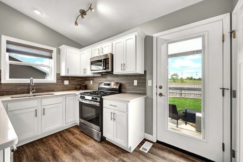 Tiny photo for 314 Bobwhite Way, Normal, IL 61761 (MLS # 12629353)