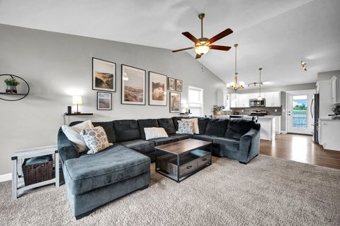 Tiny photo for 314 Bobwhite Way, Normal, IL 61761 (MLS # 12629353)