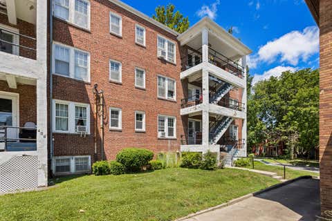 Tiny photo for 410 N State Street #4, Champaign, IL 61820 (MLS # 12695934)