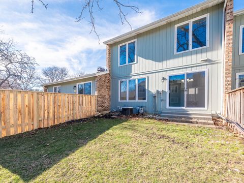 Tiny photo for 245 Driftwood Lane, Bloomingdale, IL 60108 (MLS # 12541880)