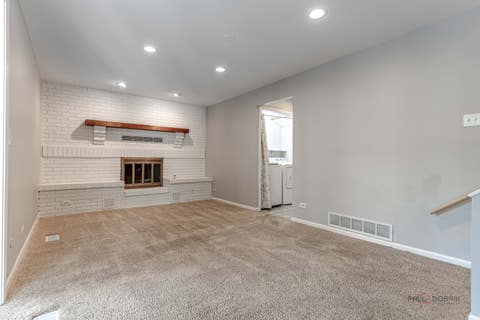 Tiny photo for 45 Monterey Drive, Vernon Hills, IL 60061 (MLS # 12704398)