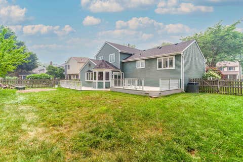 Tiny photo for 45 Monterey Drive, Vernon Hills, IL 60061 (MLS # 12704398)