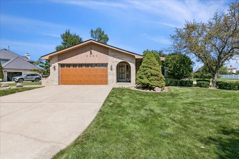 Photo of 9860 Cambridge Drive, Mokena, IL 60448 (MLS # 12723366)