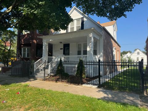 Tiny photo for 7605 S Champlain Avenue, Chicago, IL 60619 (MLS # 12557716)