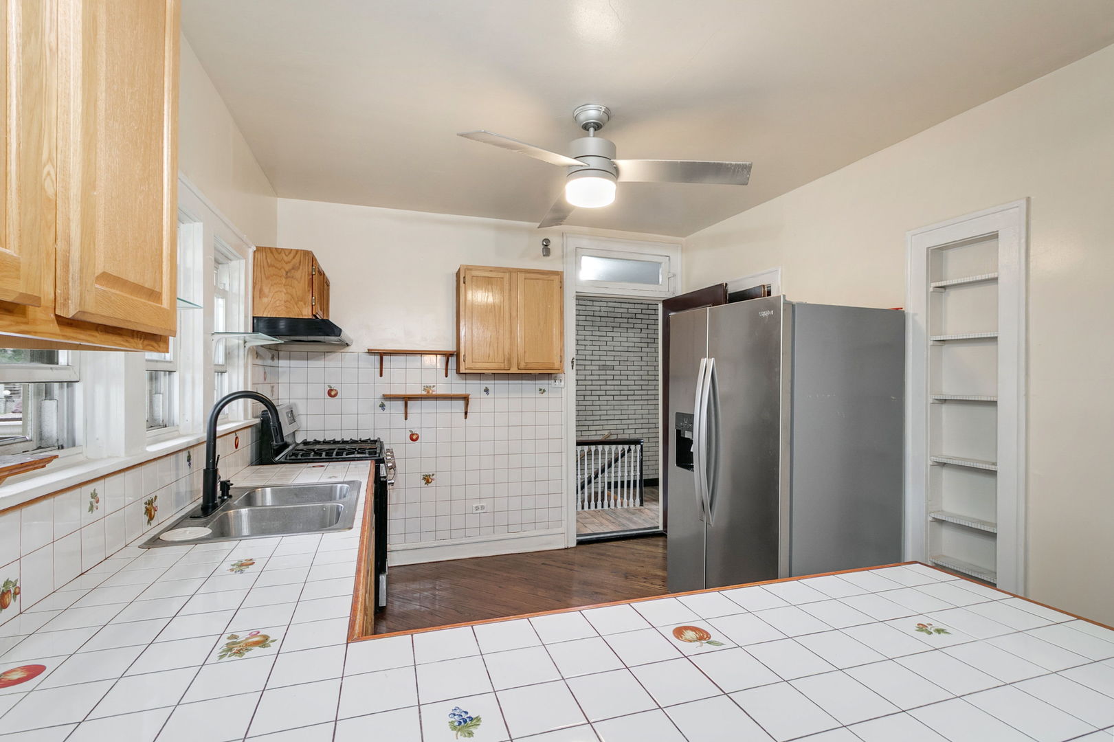 1619 Washington Boulevard