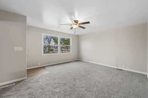 Tiny photo for 59 Wren Road, Carpentersville, IL 60110 (MLS # 12561276)