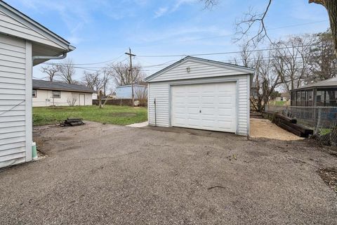 Tiny photo for 59 Wren Road, Carpentersville, IL 60110 (MLS # 12561276)