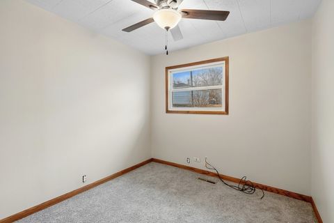 Tiny photo for 59 Wren Road, Carpentersville, IL 60110 (MLS # 12561276)