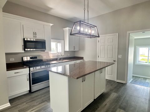 Tiny photo for 910 N Bloomington Street, Streator, IL 61364 (MLS # 12480269)