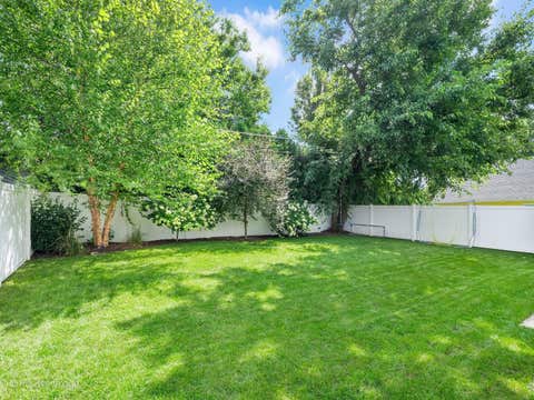 Tiny photo for 4517 Sherwood Avenue, Downers Grove, IL 60515 (MLS # 12729986)