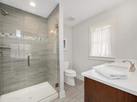 Tiny photo for 4517 Sherwood Avenue, Downers Grove, IL 60515 (MLS # 12729986)