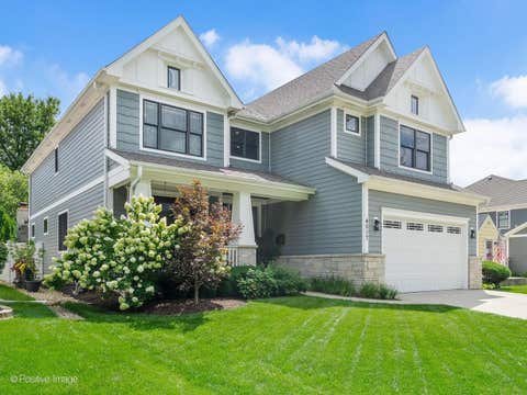 Tiny photo for 4517 Sherwood Avenue, Downers Grove, IL 60515 (MLS # 12729986)