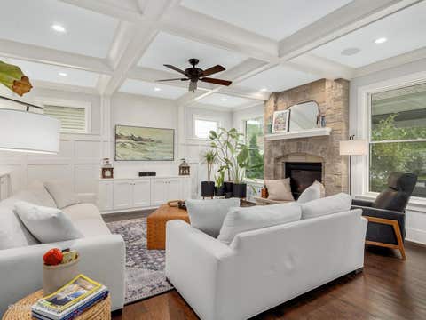 Tiny photo for 4517 Sherwood Avenue, Downers Grove, IL 60515 (MLS # 12729986)