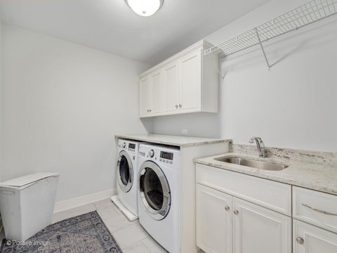 Tiny photo for 4517 Sherwood Avenue, Downers Grove, IL 60515 (MLS # 12729986)