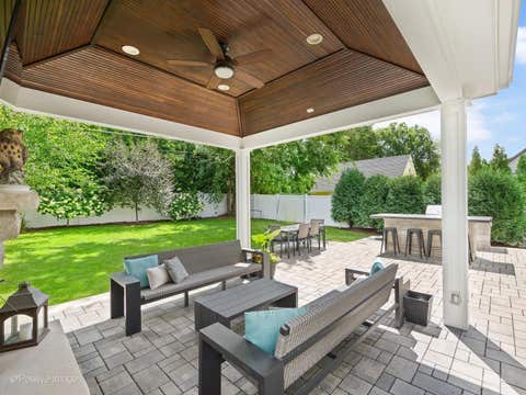 Tiny photo for 4517 Sherwood Avenue, Downers Grove, IL 60515 (MLS # 12729986)