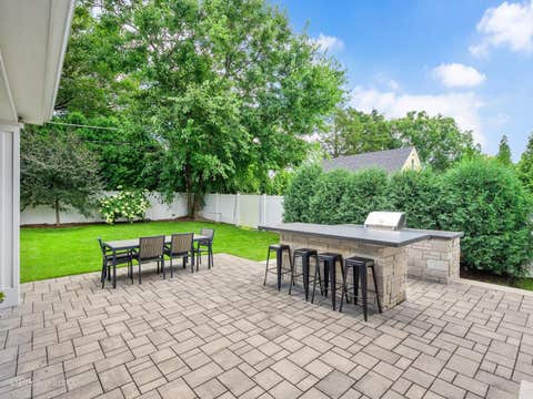 Tiny photo for 4517 Sherwood Avenue, Downers Grove, IL 60515 (MLS # 12729986)