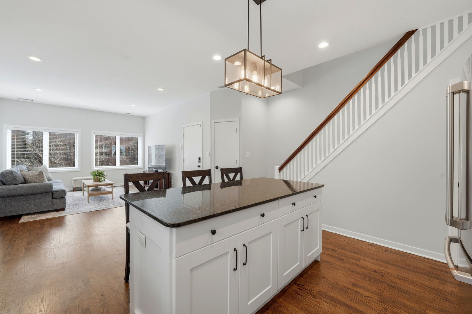 2126 W Armitage Avenue 4