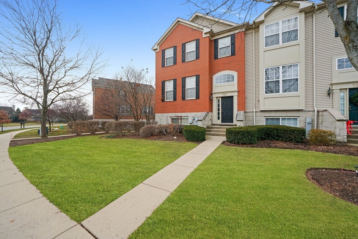 760 Lambert Lane 96-1