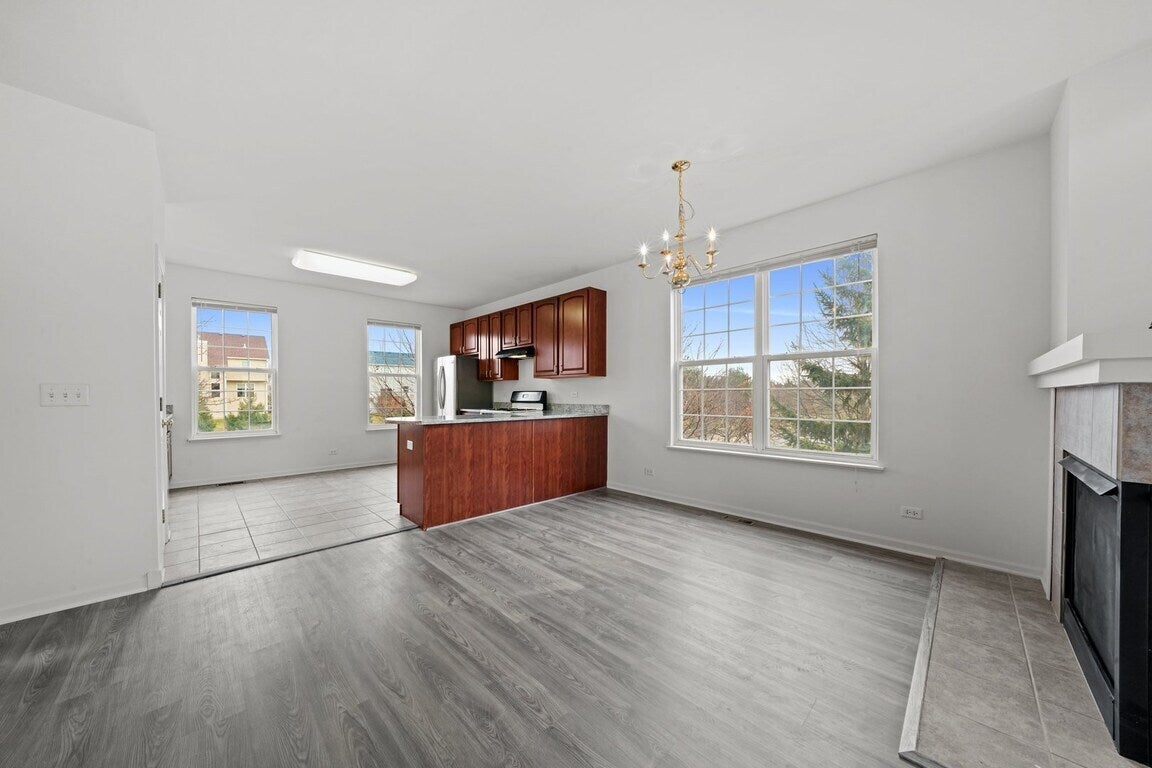 760 Lambert Lane 96-1