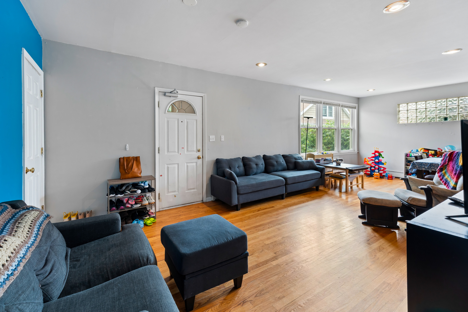 1536 W Pratt Boulevard 3D