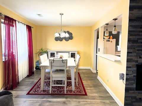 Tiny photo for Des Plaines, IL 60016 (MLS # 12616474)