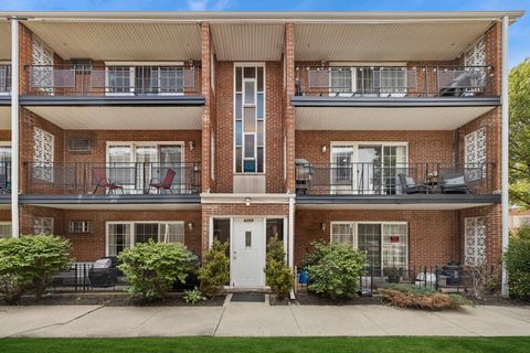 Photo of 6255 S Mason Avenue #2A, Chicago, IL 60638 (MLS # 12642208)