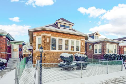 1535 E 84th Place Chicago IL 60619