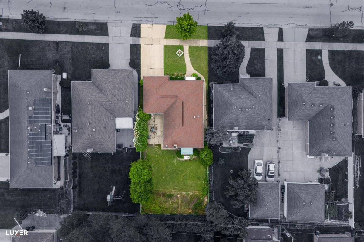 8924 Oleander Avenue
