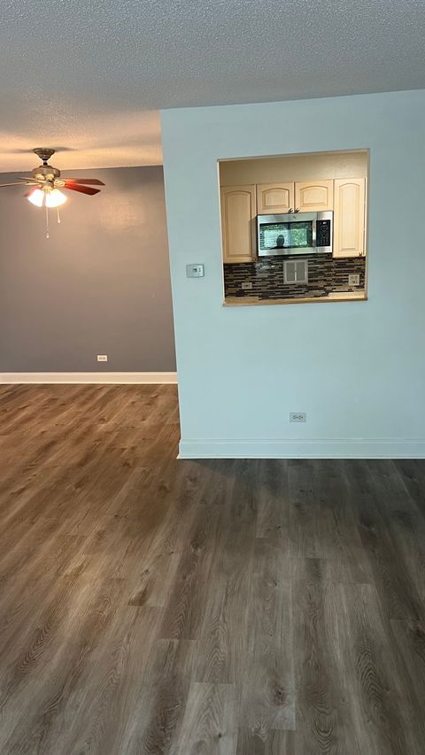 Tiny photo for 1227 S Old Wilke Road #406, Arlington Heights, IL 60005 (MLS # 12652289)