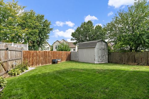 Tiny photo for 1655 Kennsington Lane, Crystal Lake, IL 60014 (MLS # 12480253)