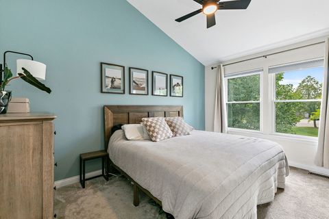 Tiny photo for 1655 Kennsington Lane, Crystal Lake, IL 60014 (MLS # 12480253)