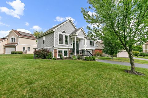 Tiny photo for 1655 Kennsington Lane, Crystal Lake, IL 60014 (MLS # 12480253)