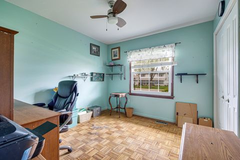 Tiny photo for 33 Walpole Road, Elk Grove Village, IL 60007 (MLS # 12629092)