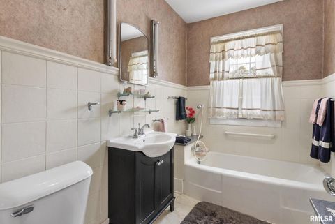 Tiny photo for 202 W WILLIAMS Street, Atkinson, IL 61235 (MLS # QC4269958)