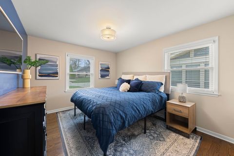 Tiny photo for 313 N Lombard Avenue, Lombard, IL 60148 (MLS # 12601157)