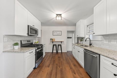 Tiny photo for 313 N Lombard Avenue, Lombard, IL 60148 (MLS # 12601157)