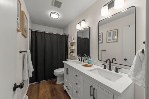 Tiny photo for 313 N Lombard Avenue, Lombard, IL 60148 (MLS # 12601157)