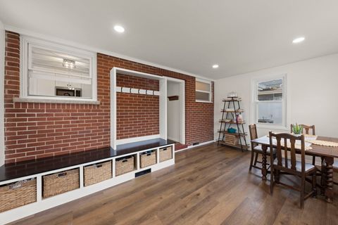 Tiny photo for 313 N Lombard Avenue, Lombard, IL 60148 (MLS # 12601157)