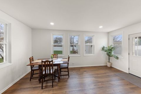 Tiny photo for 313 N Lombard Avenue, Lombard, IL 60148 (MLS # 12601157)